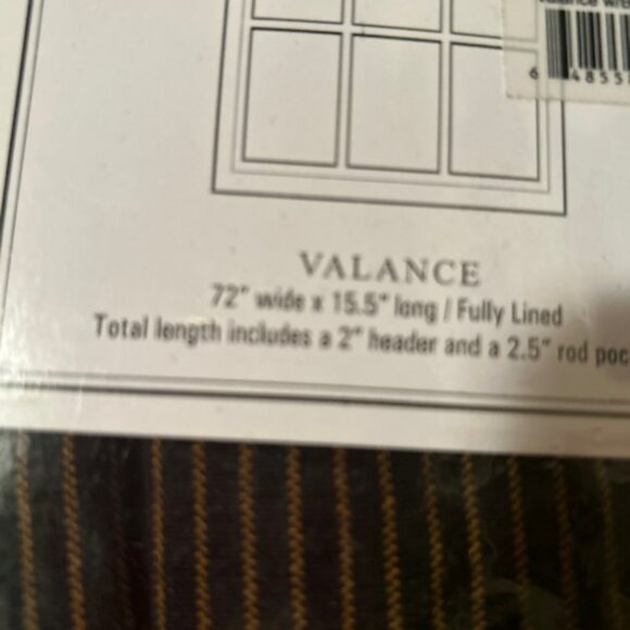 New Primitive Ticking Black Valance with Berry Vine design - Picture 3 of 3